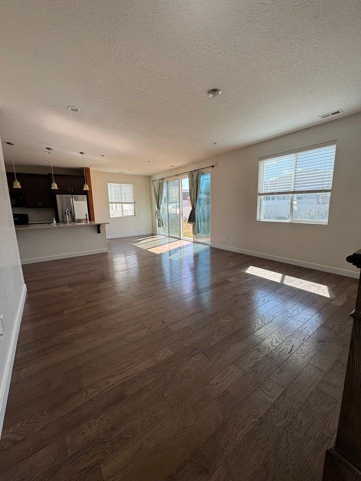 6467 N Flat Top Dr - Photo 2 of 11