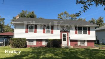 featured image of 313 E Center St