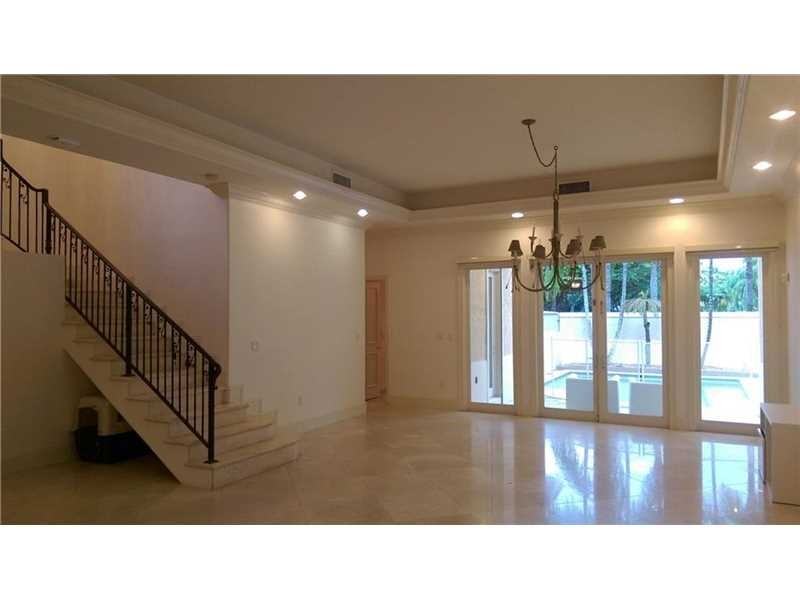 9 Coconut Ln - Photo 2 of 8