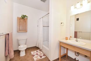 3535 S Corbett Ave #111 - Photo 1 of 1