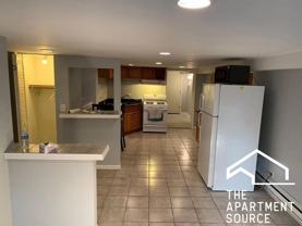 1600 N Rockwell St #G - Photo 1 of 1