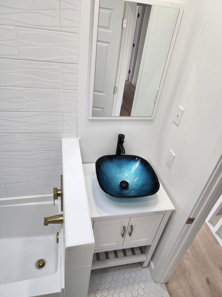 273 W Sheldon St - Photo 3 of 9