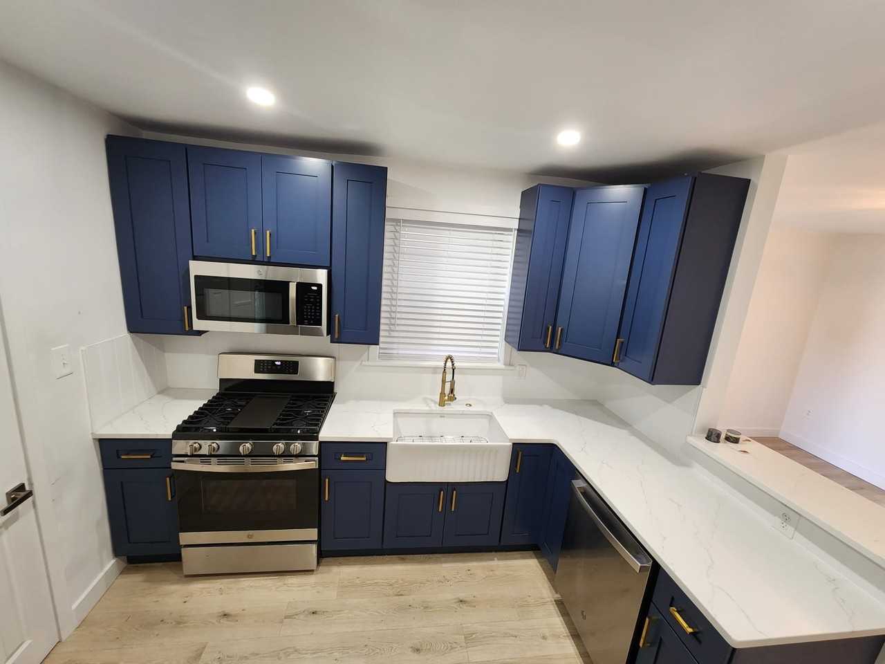 273 W Sheldon St - Photo 7 of 9