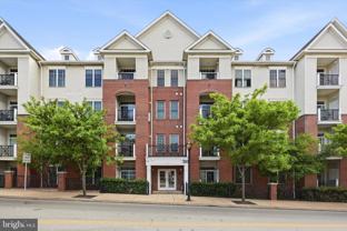 300 W Elm St #2116 - Photo 1 of 1