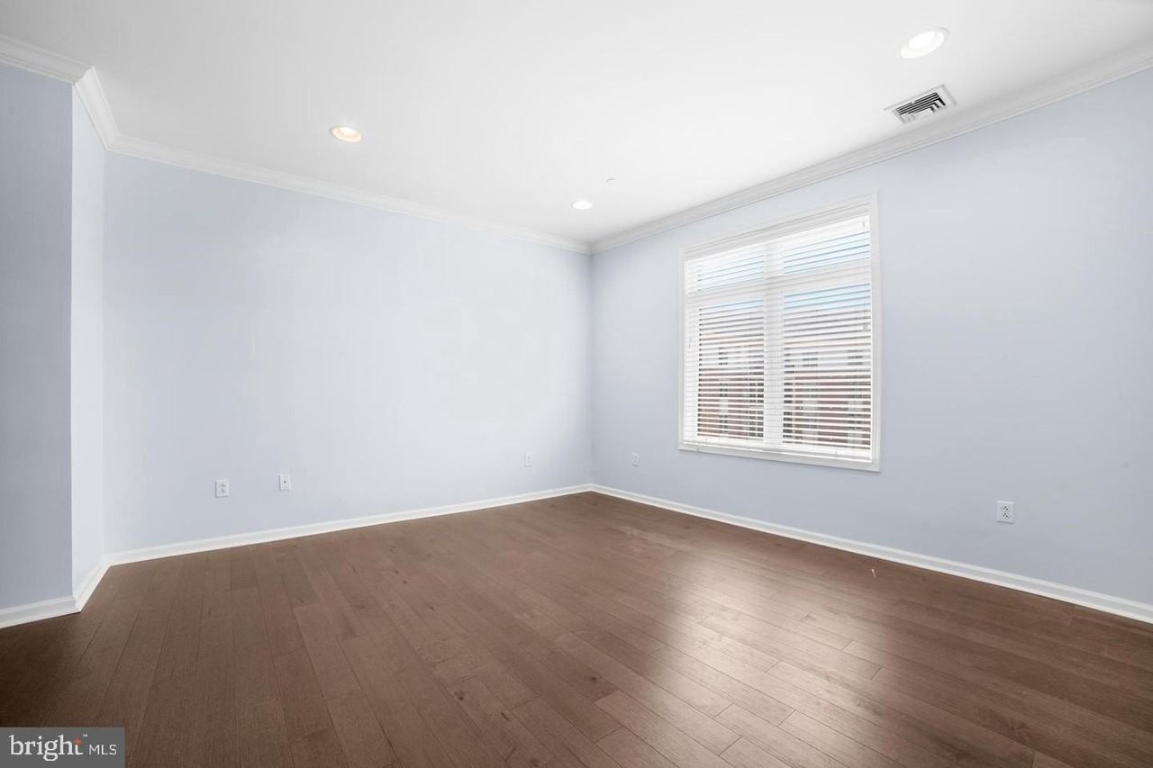 401 Carson Ter #401 - Photo 7 of 19