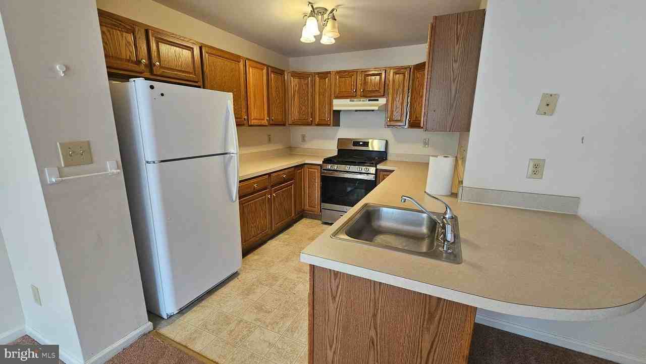 108 Fairway Dr - Photo 7 of 27