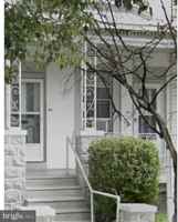 featured image of 5723 Spruce St