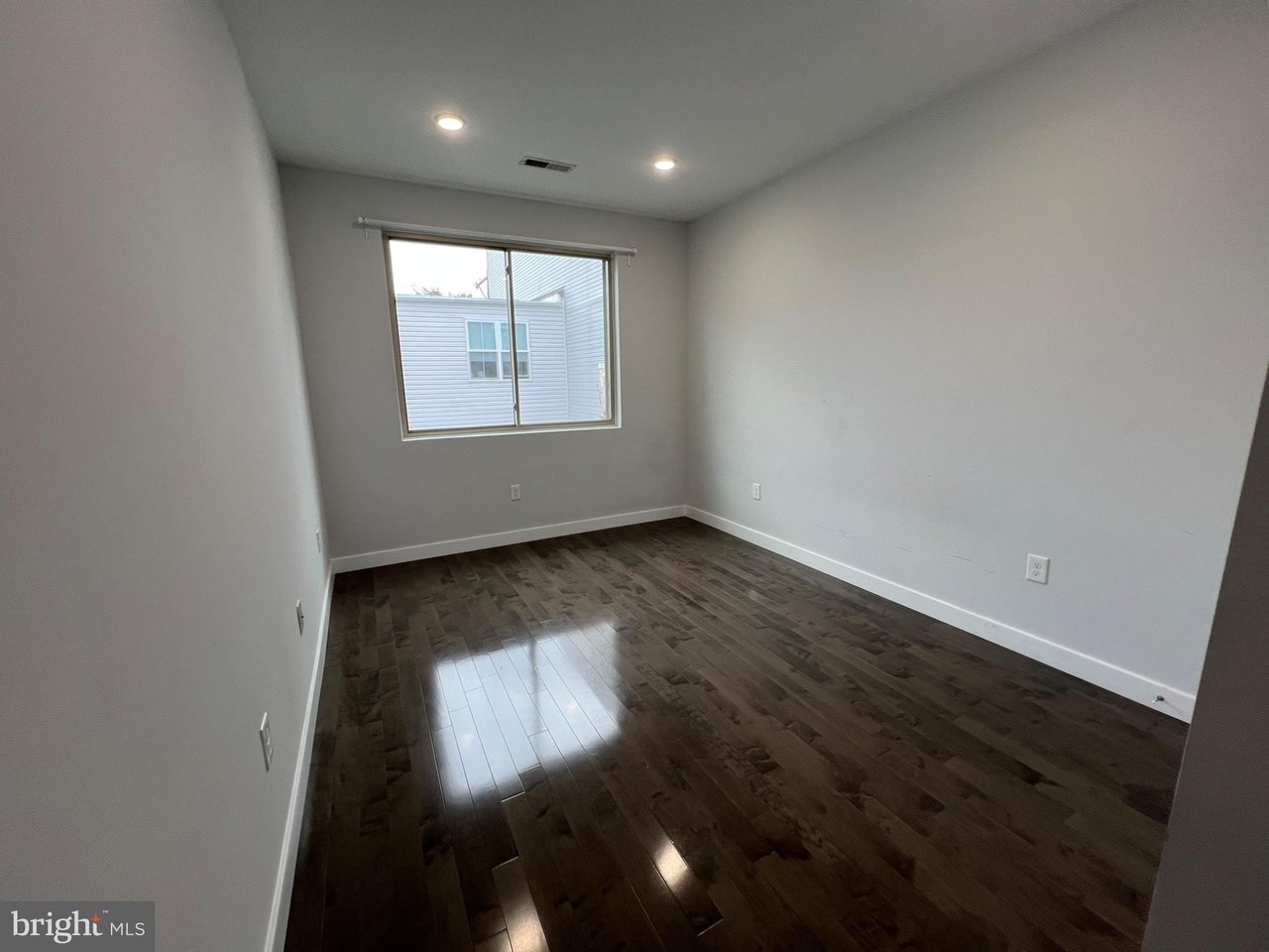 1939 N Darien St #2 - Photo 7 of 14