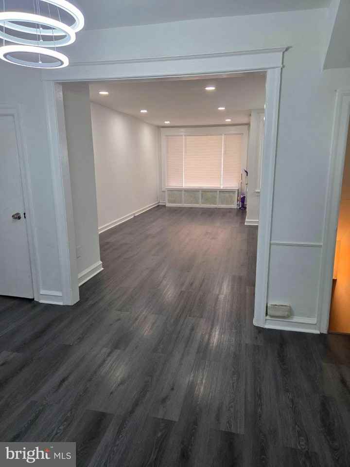 7419 Beverly Rd - Photo 2 of 12