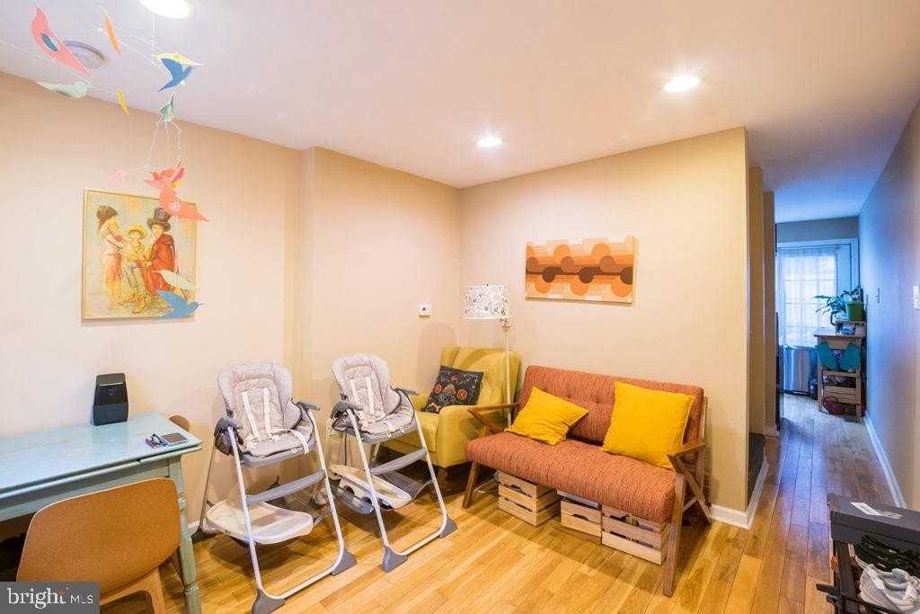 1717 Webster St - Photo 4 of 16