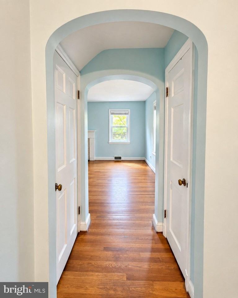 1837 N Hartford St - Photo 5 of 16