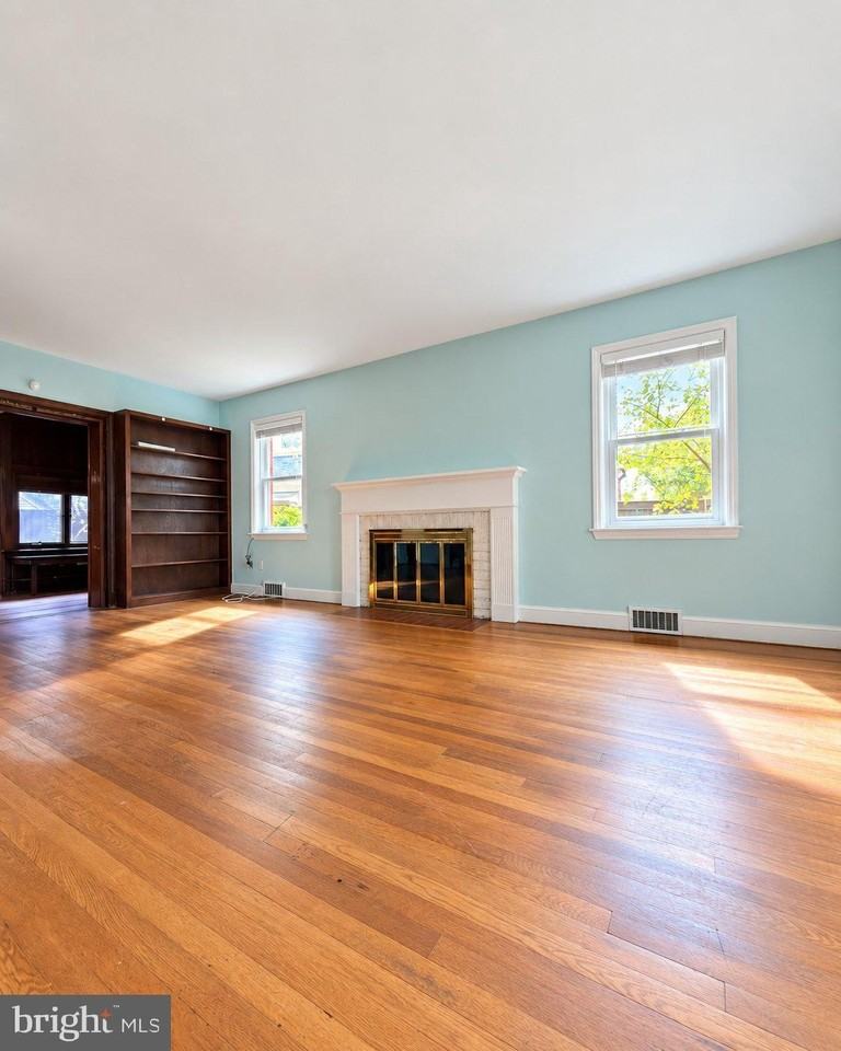 1837 N Hartford St - Photo 6 of 16