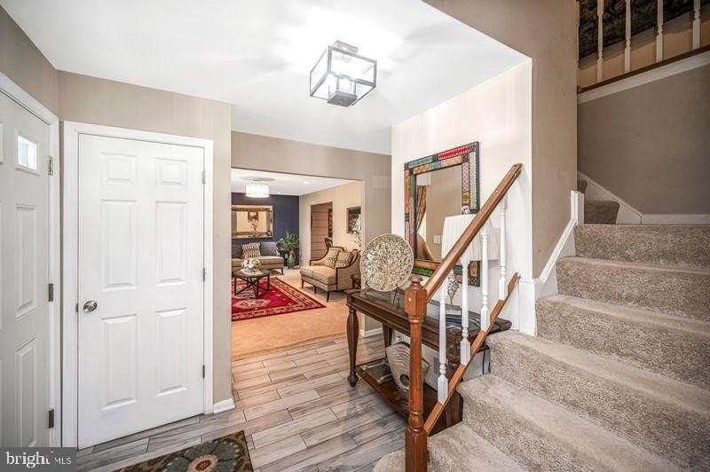 7934 Saint George Ct - Photo 3 of 11