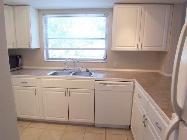 300 34th Ave N #6 - Photo 4 of 14