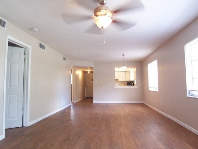 300 34th Ave N #6 - Photo 6 of 14