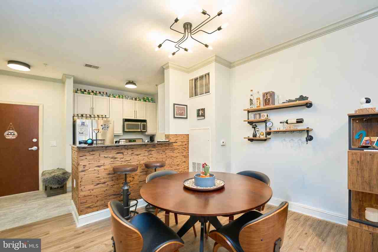 11770 Sunrise Valley Dr #222 - Photo 5 of 22