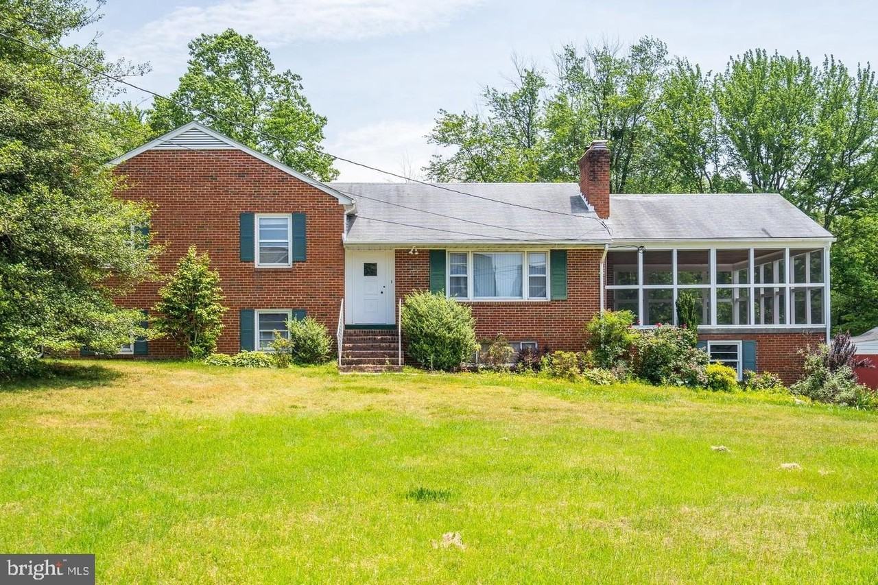 5619 Wharton Ln - Photo 2 of 47