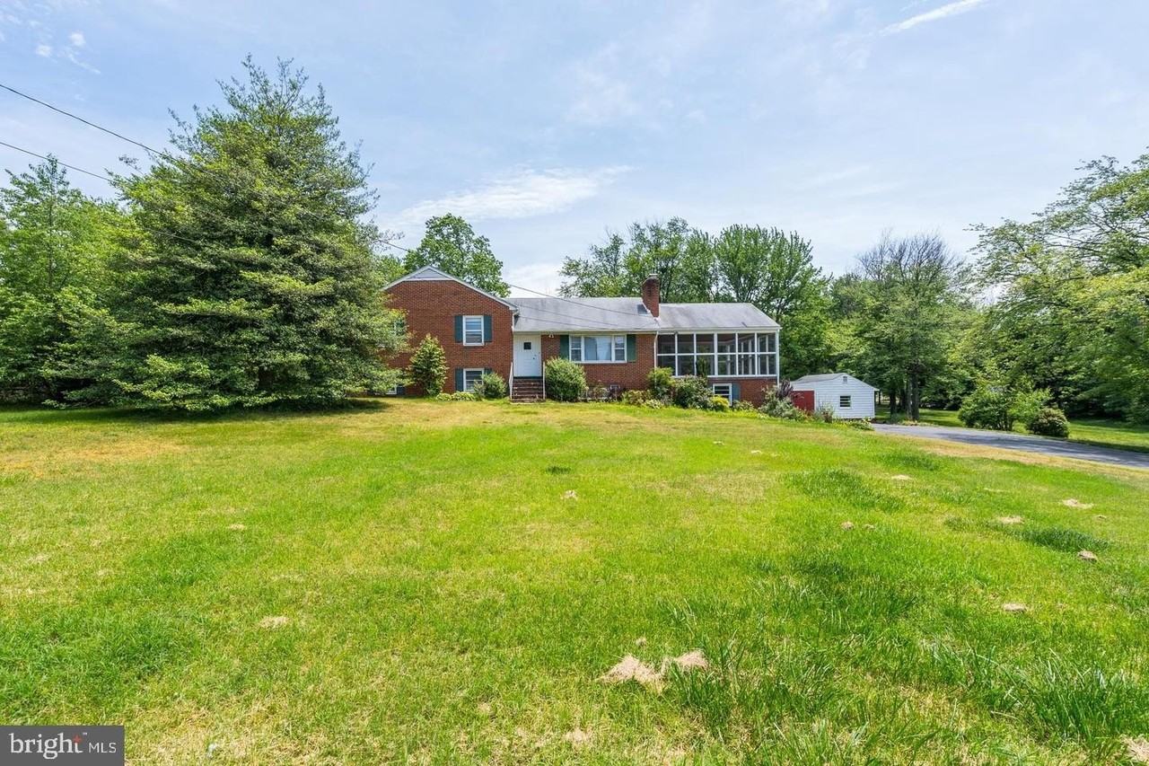 5619 Wharton Ln - Photo 6 of 47