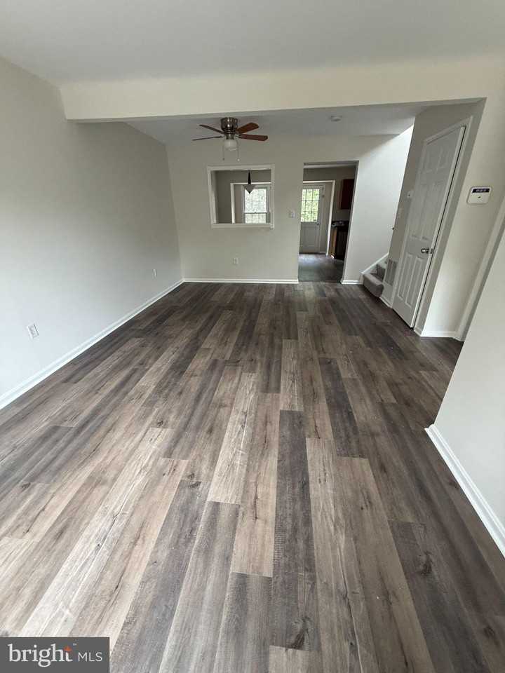 46748 Woodmint Ter - Photo 3 of 32