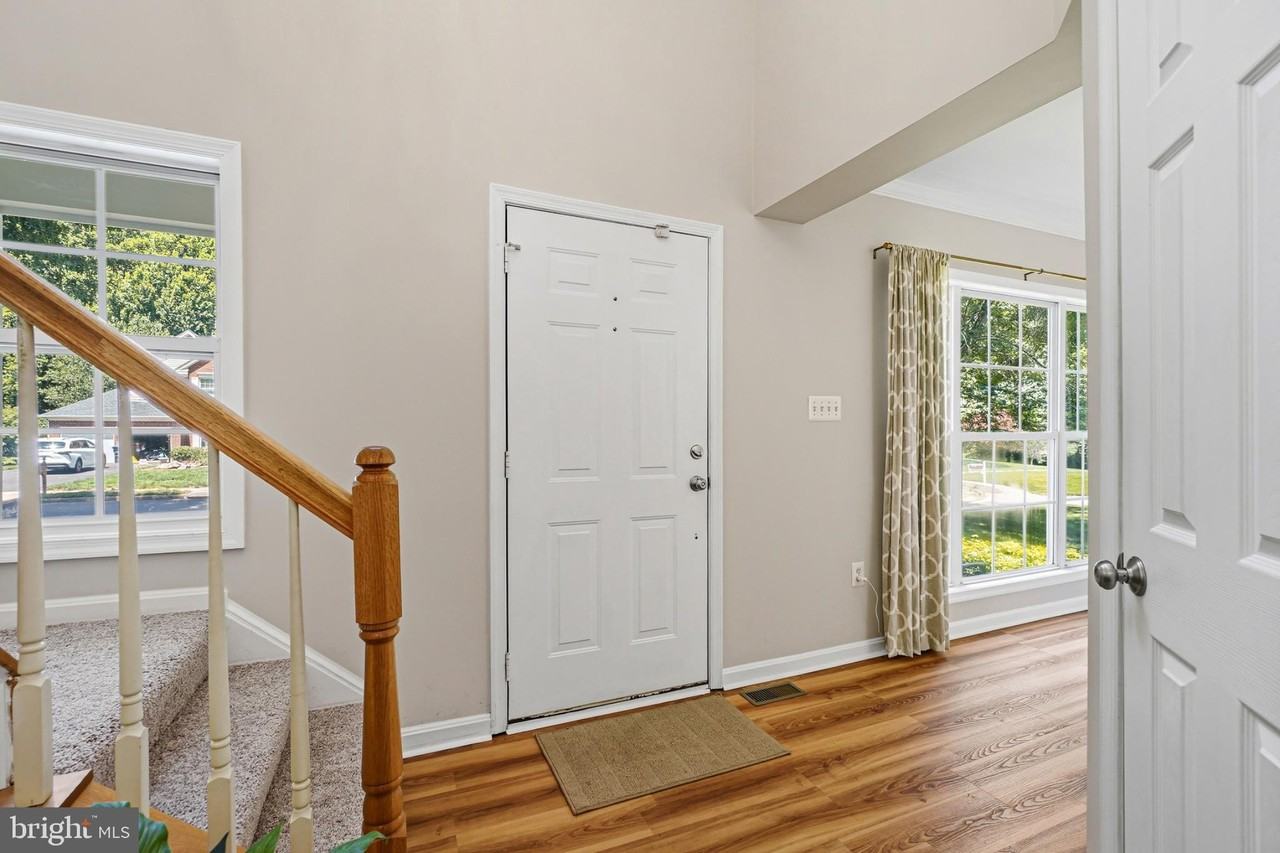 7727 Roseberry Farm Dr - Photo 5 of 42