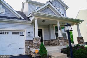 featured image of 18 Farmview Dr