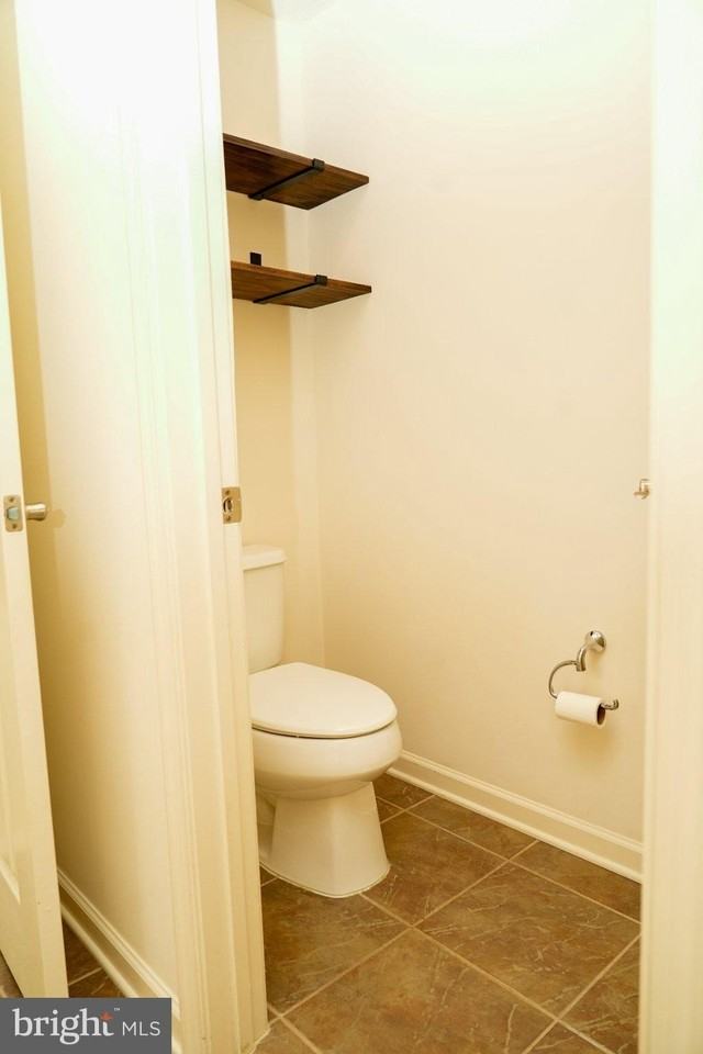 18 Farmview Dr - Photo 2 of 50