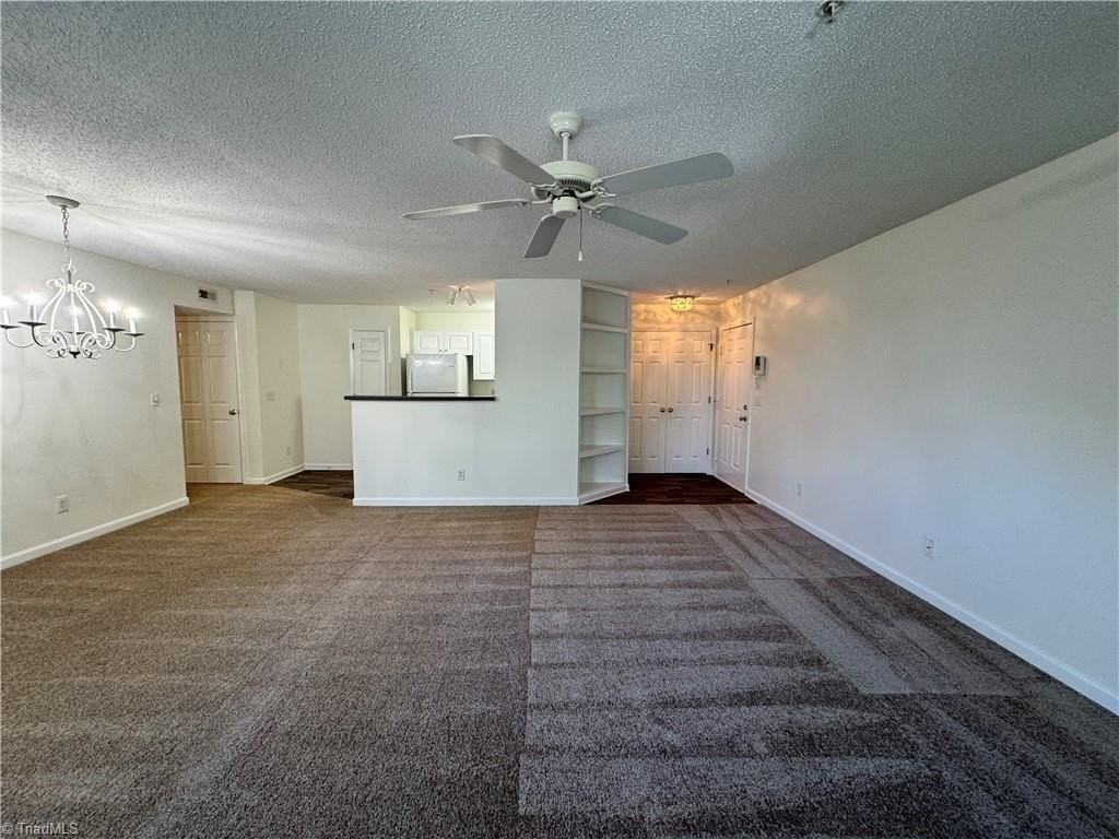 524 Ivy Glen Dr - Photo 4 of 12