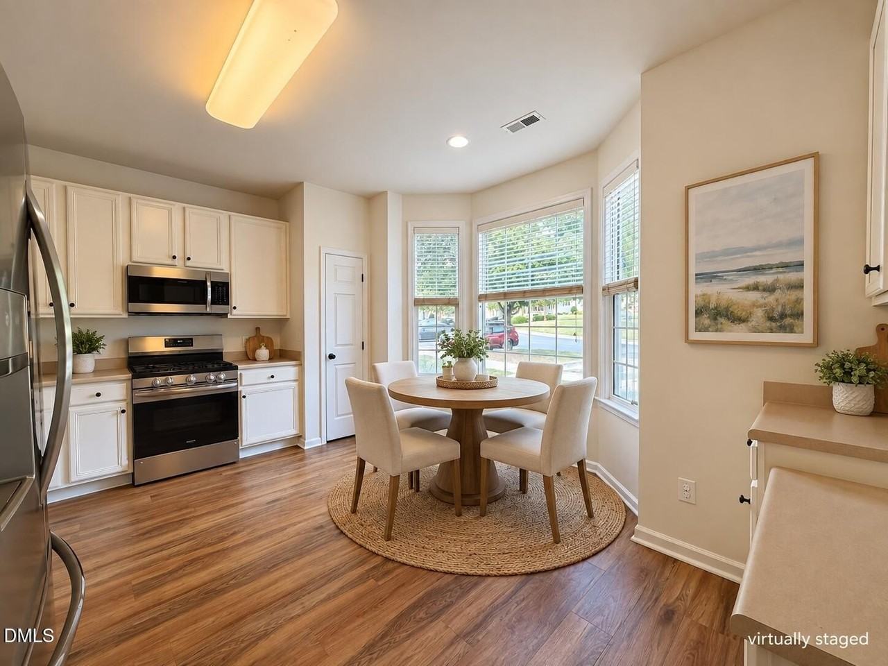 803 Knightsborough Way - Photo 2 of 15