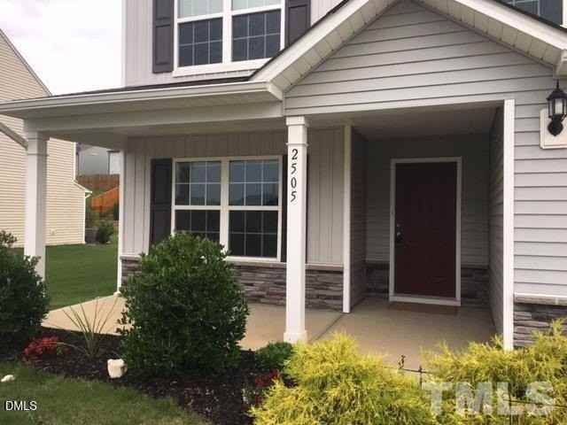 2505 Averon Dr - Photo 2 of 12