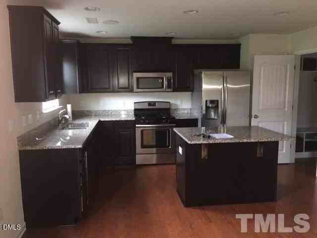 2505 Averon Dr - Photo 6 of 12