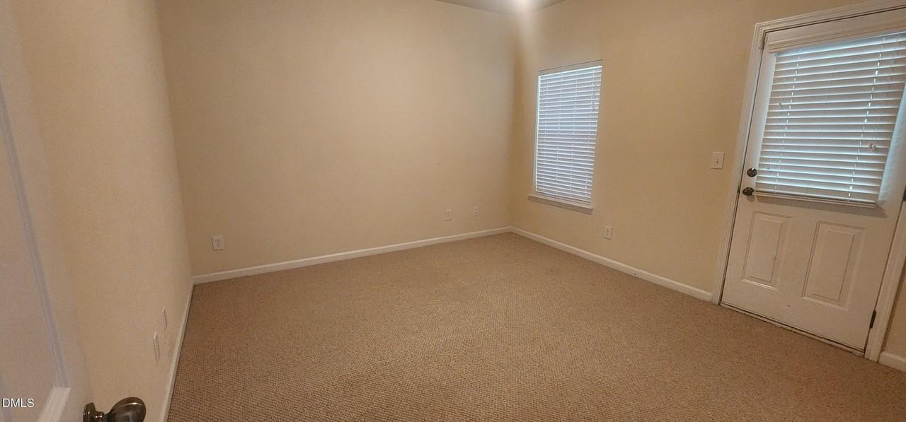 248 Linden Park Ln - Photo 3 of 20