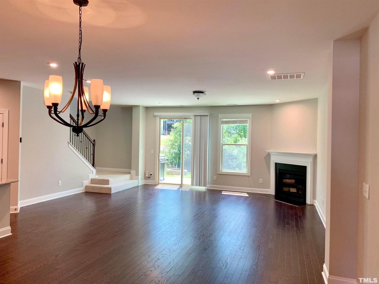 731 Lampwick Ln - Photo 5 of 14