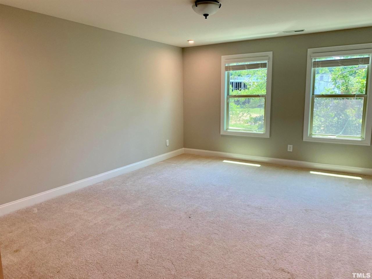 731 Lampwick Ln - Photo 6 of 14