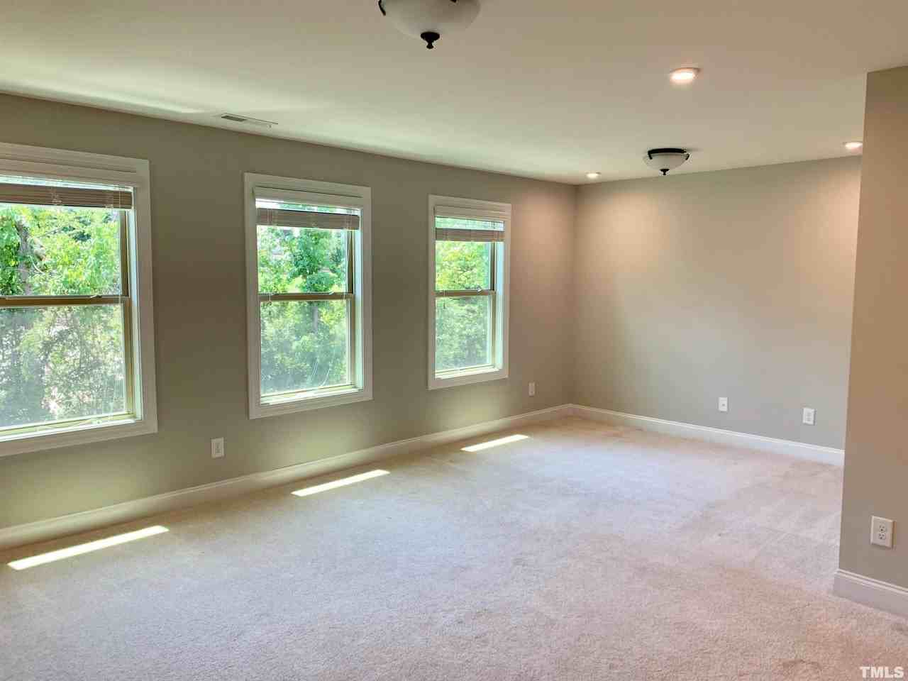 731 Lampwick Ln - Photo 7 of 14