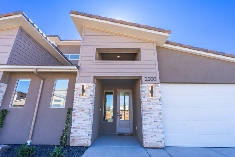 2972 W 570 N - Photo 3 of 14