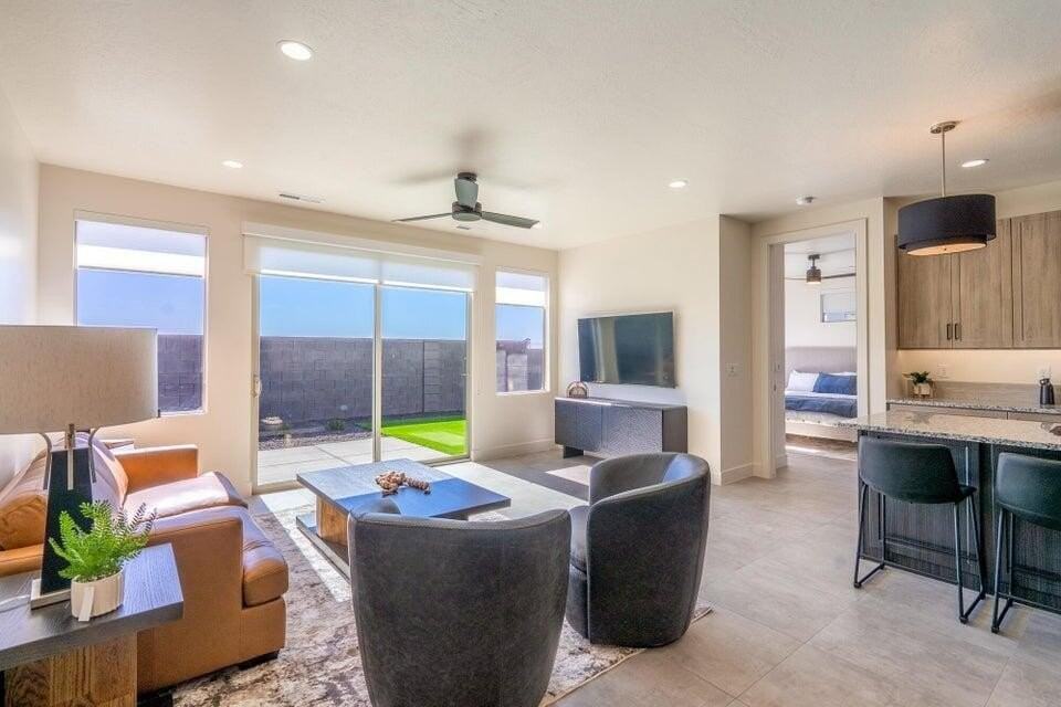 2972 W 570 N - Photo 6 of 14