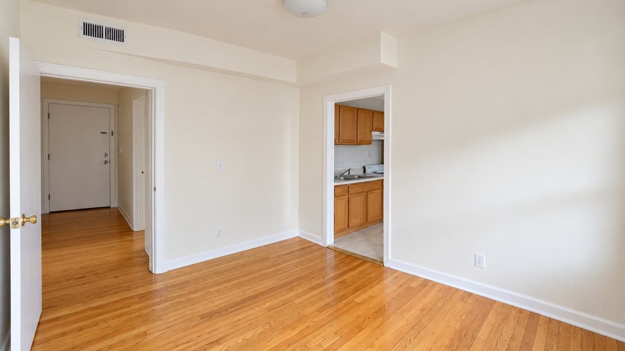 3560 W Cortland St #2RW - Photo 7 of 19