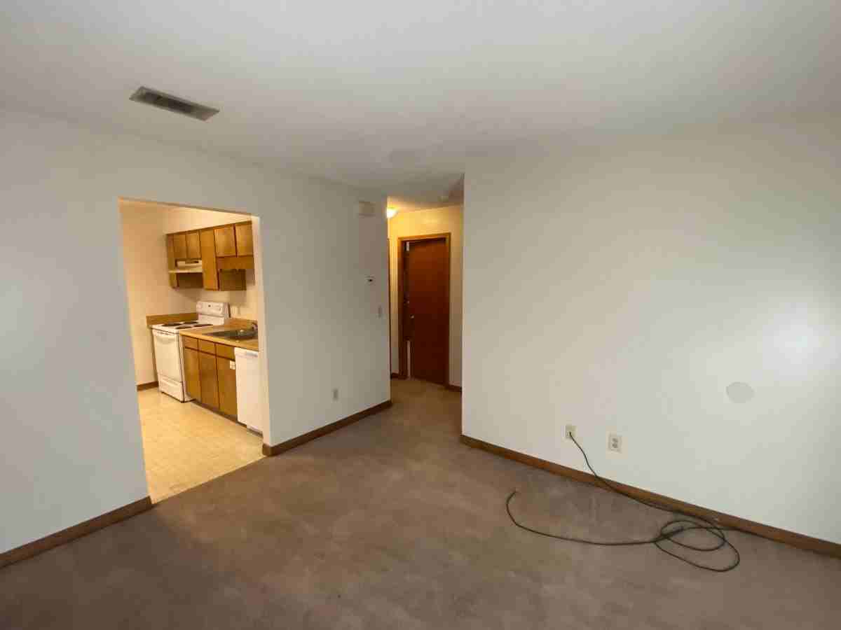 204 Davenport Rd #11 - Photo 3 of 10
