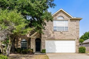 featured image of 707 Glenwood Ct