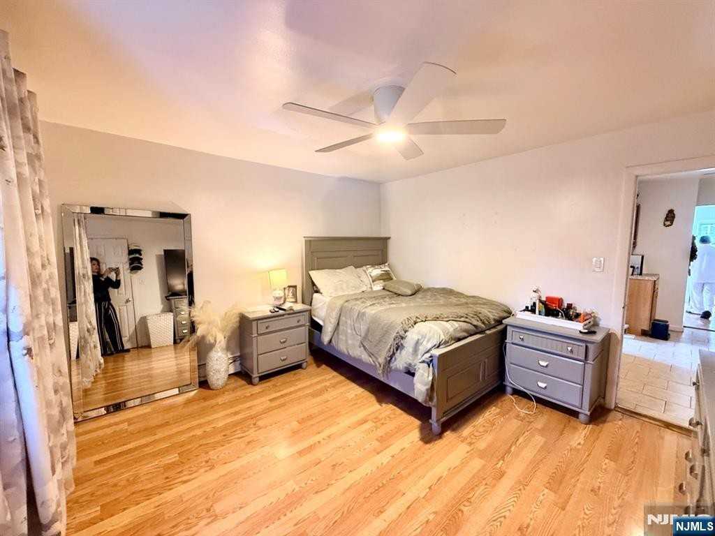 62 Jewell St ##2 - Photo 5 of 7