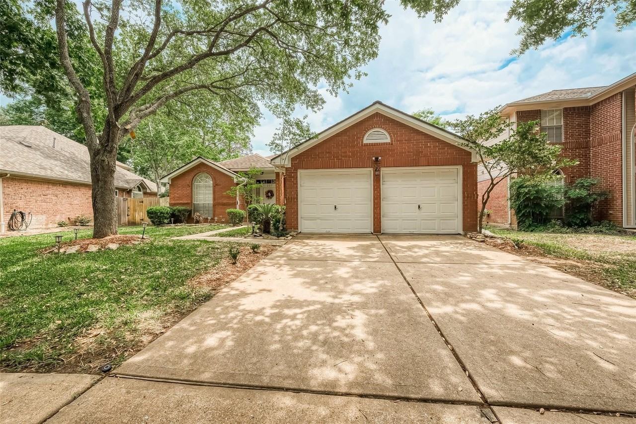 207 Rolling Plains Dr - Photo 4 of 32
