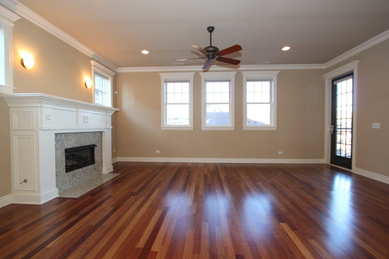 35 S Racine Ave - Photo 3 of 25