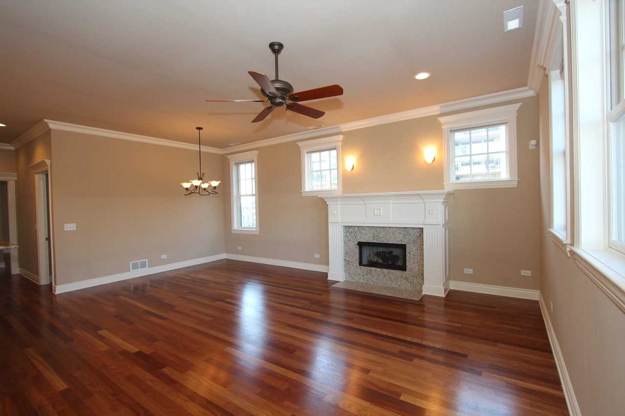 35 S Racine Ave - Photo 4 of 25