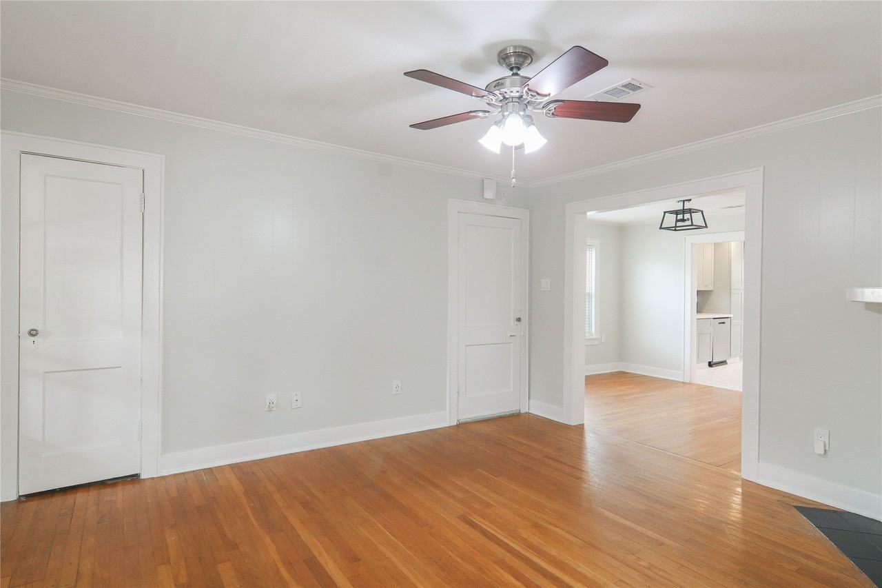 2146 Sul Ross St - Photo 5 of 19