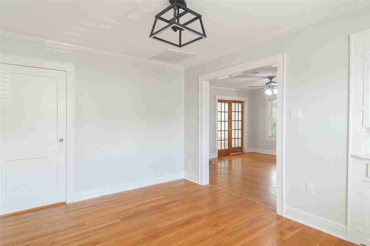2146 Sul Ross St - Photo 7 of 19