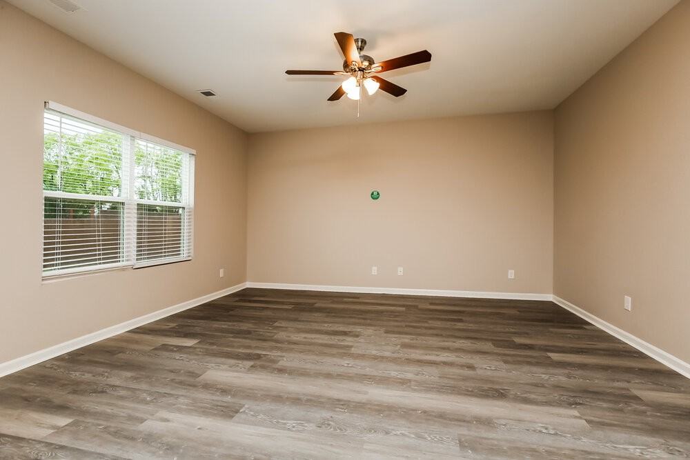 3526 Pitchers Ln - Photo 5 of 17