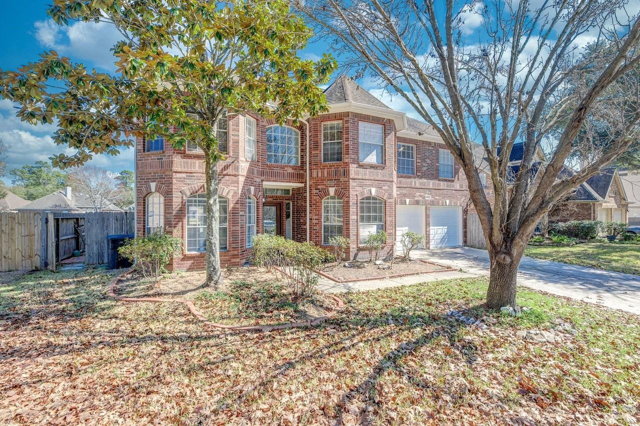 15422 Downford Dr - Photo 3 of 41