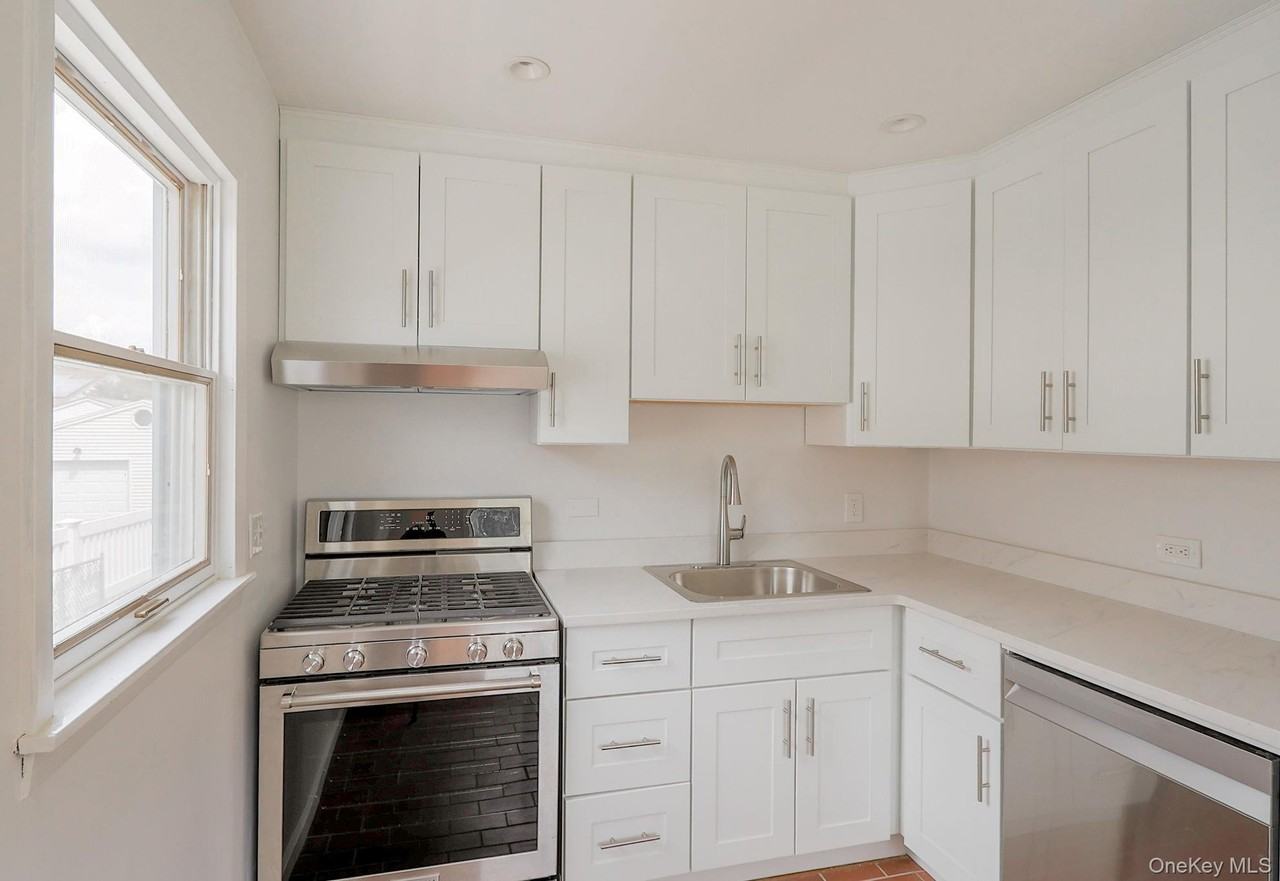 59 Wood St - Photo 4 of 22