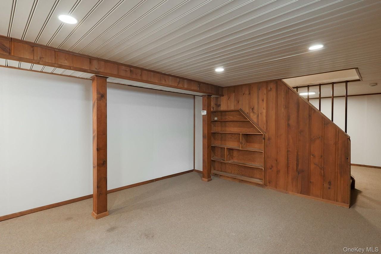 59 Wood St - Photo 7 of 22