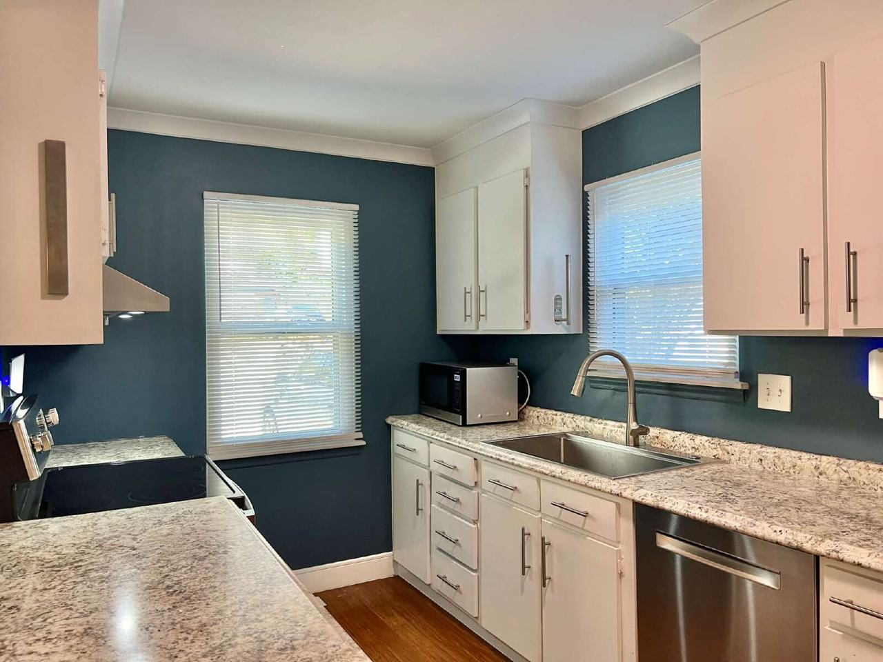 1604 N Davidson St - Photo 7 of 28